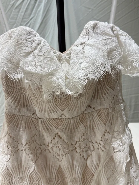 Selfie Leslie White Lace Slip Dress with Scalloped Trim - Picture 3 of 8